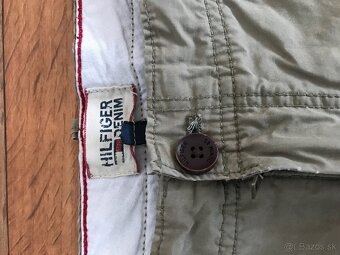 TOMMY HILFIGER originál caramel pánske capri nohavice L/XL - 6