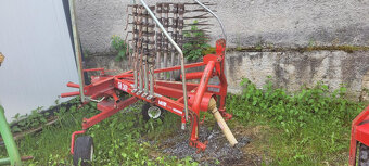 zhrnovač sena Krone a Tonnuti - 6