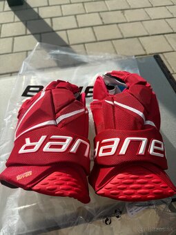 Rukavice Bauer Hyperlite červené , modré 14” - 6
