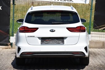 Kia Cee'd SW kombi 1.5 T-GDI BENZÍN AUTOMAT GOLD SR 2021 - 6