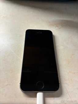 iPhone SE 2016 - 6