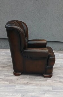 Kreslo kožené v štýle Chesterfield. - 6