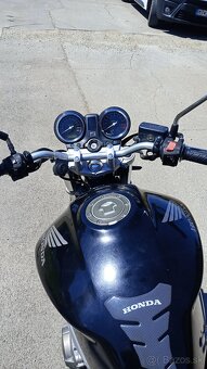 Honda Hornet - 6
