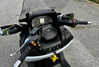 Suzuki Burgman AN 650 EXECUTIVE - 6
