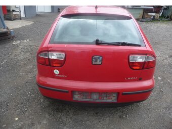 Seat  Leon............nahradne diely - 6