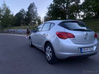 Opel Astra J SportsTourer - 6