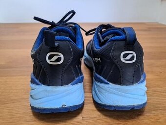 SCARPA nosené turistické goratexové topánky, 32 - 6