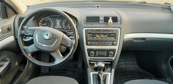 Škoda Octavia 2 Combi 1,6 TDI 77KW DSG - 6