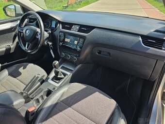 ŠKODA OCTAVIA COMBI III 1.6 TDI ELEGANCE - 6