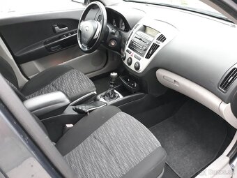 Predám Kia Ceed 1.6. CRDI diesel 85 kw rok 11/2008 - 6