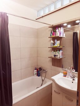 Predaj 2 i byt prerob. na 3 i. 2 balkóny Nitra - 6