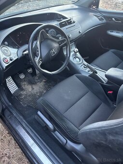 Rozpredám Honda civic 8g 2.2 cdti 103kw UFO - 6