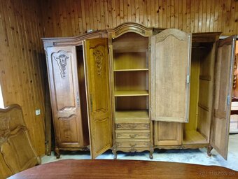 Starožitná skriňa - 6