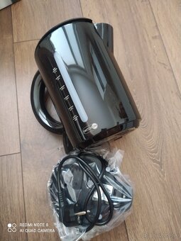 kanvicana na vodu  - 17 eur   NOVA - 6