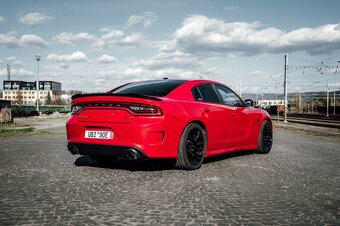 DODGE CHARGER HELLCAT 6.2 HEMI - 6