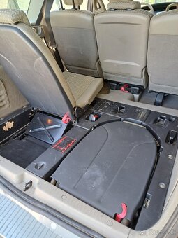 Renault grand scenic - 6