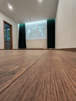 Prenájom - 3 izbový byt s balkónom - 6