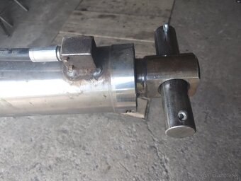 Hydraulický piest - 6