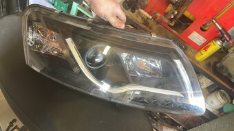 Predné Tube Lights svetlá na Audi A6 C6 - 6