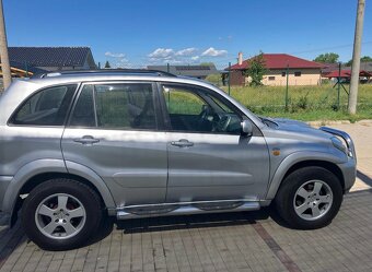 Toyota Rav4 - 6