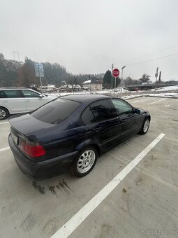 BMW 325XI - 6