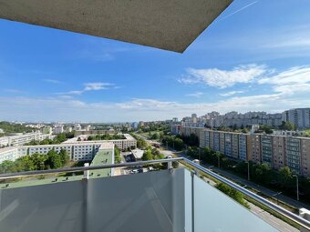 Prenájom 3-izbového bytu s podzemnou garážou – Bratislava, v - 6