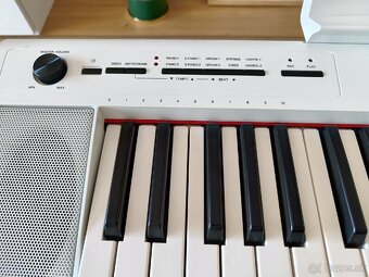 Piano Yamaha NP-12 so stojanom - 6