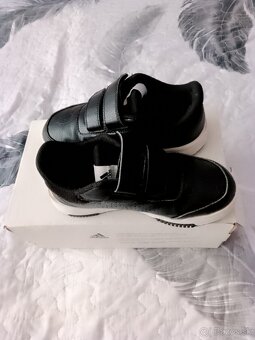 Botasky ADIDAS veľ 30,5 a 32,5 - 6