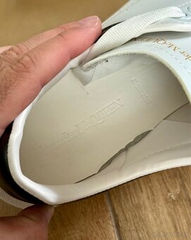 Alexander McQueen 44 - 6