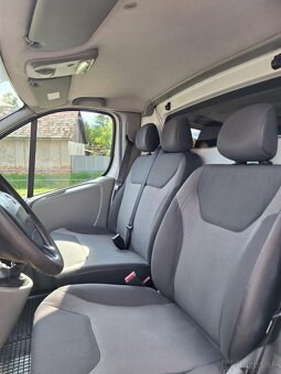 Renault Trafic 2.0 - 6