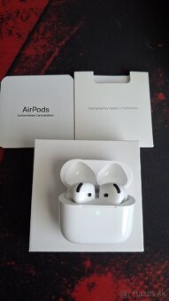 AirPods 4 s ANC - 6