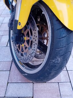 Suzuki gsxr 750 - 6