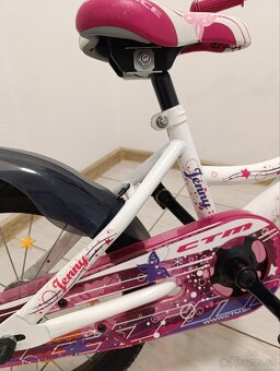 CTM Jenny 16" - 6