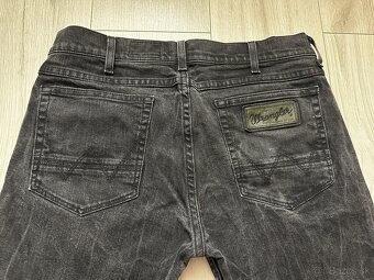 Nové,pánske,kvalitné džínsy WRANGLER - 33/32 - 6