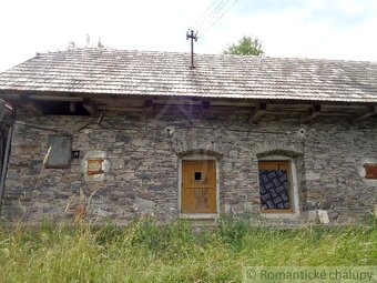 VÝRAZNE ZNÍŽENÁ CENA - Pôvodné gazdovstvo v peknom prostre - 6