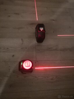 Krížový laser Bosch UniversalLevel 3 a Bosch PLL 360 - 6