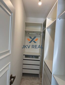 JKVreal ponúka na predaj priestranný 2-izbový byt v tichej l - 6