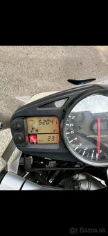 Suzuki GSR600 - 6
