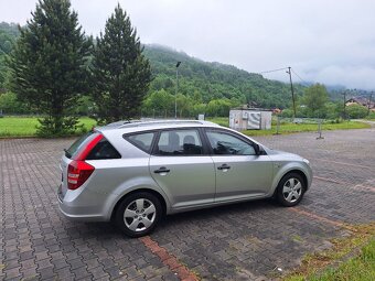 Kia Ceed combi 1.4 benzin 77 kw rok 5/2008 180000 km - 6