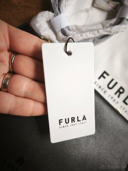 Malá čierna kožená kabelka zn. Furla - 6