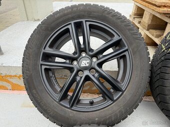 Predám zimné pneumatiky 185/60 r15 na nových RC diskoch - 6