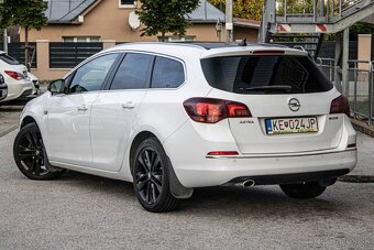Opel Astra Sport Tourer ST 1.4 Turbo Dynamic - 6