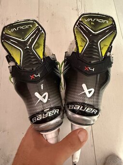 KORCULE BAUER VAPOR X4 VEĽKOSŤ 3,5 EE - 6