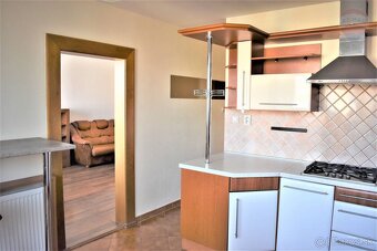 Prenájom 3 izbový byt Nitra Baničova - 6