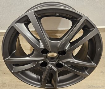 Atraktívne grafitové disky MAK - 4x100 r15 - 6