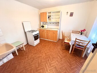 REZERVOVANÉ Predaj- rodinný dom v obci Trávnica - 6