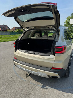 Predám BMW X5 XDrive30d A/T - 6