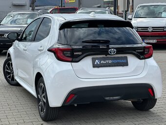 Toyota Yaris Hybrid 1.5 VVT-i Style 30 tisic km - 6