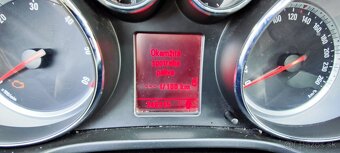 Opel Insignia 2.0 CDTI 118kw r.v.2009 - 6