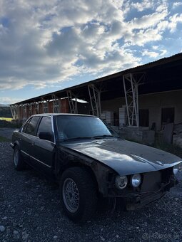 BMW e30 324d chromak - 6